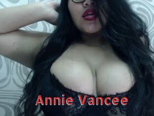 Annie_Vancee