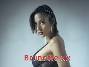 Brunette_xx