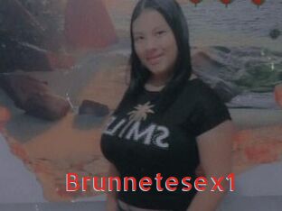 Brunnetesex1