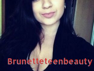 Brunetteteenbeauty