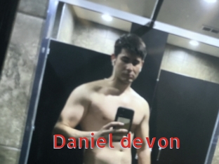 Daniel_devon