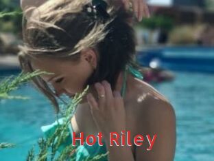 Hot_Riley