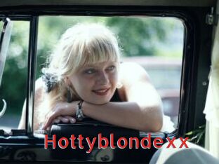 Hottyblondexx