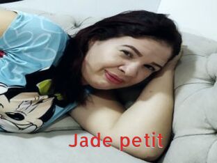 Jade_petit