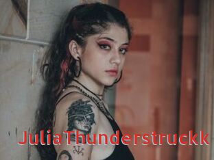 JuliaThunderstruckk
