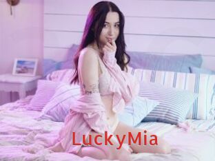 LuckyMia