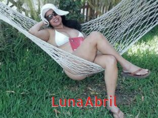 LunaAbril