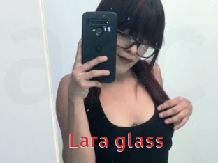 Lara_glass