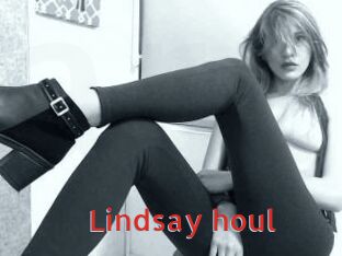 Lindsay_houl