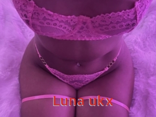 Luna_ukx