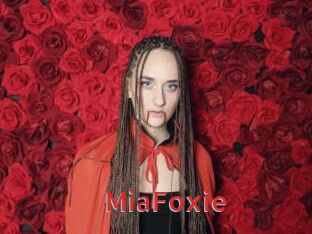 MiaFoxie