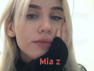 Mia_z