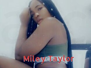 Miley_Taylor