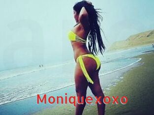 Moniquexoxo