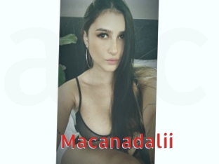 Macanadalii