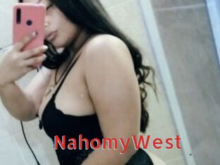 NahomyWest