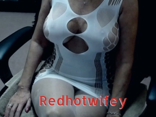 Redhotwifey